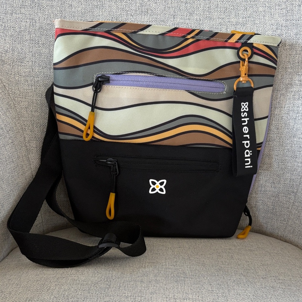 Sherpani Wave Pattern Crossbody Bag